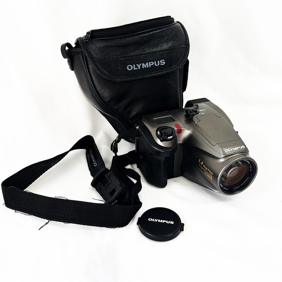 Olympus Other - OLYMPUS Digital Camera 1.4 mega Pixels Progressive CCD 3x Zoom Model D-600L